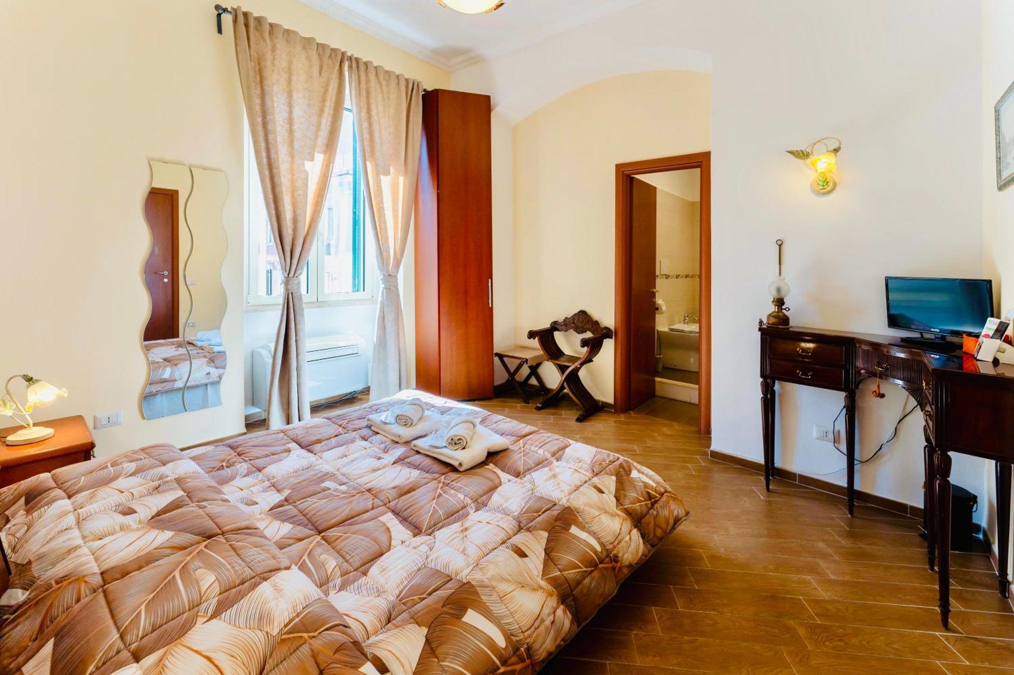 Miclad Colosseum Guest House Рим Экстерьер фото
